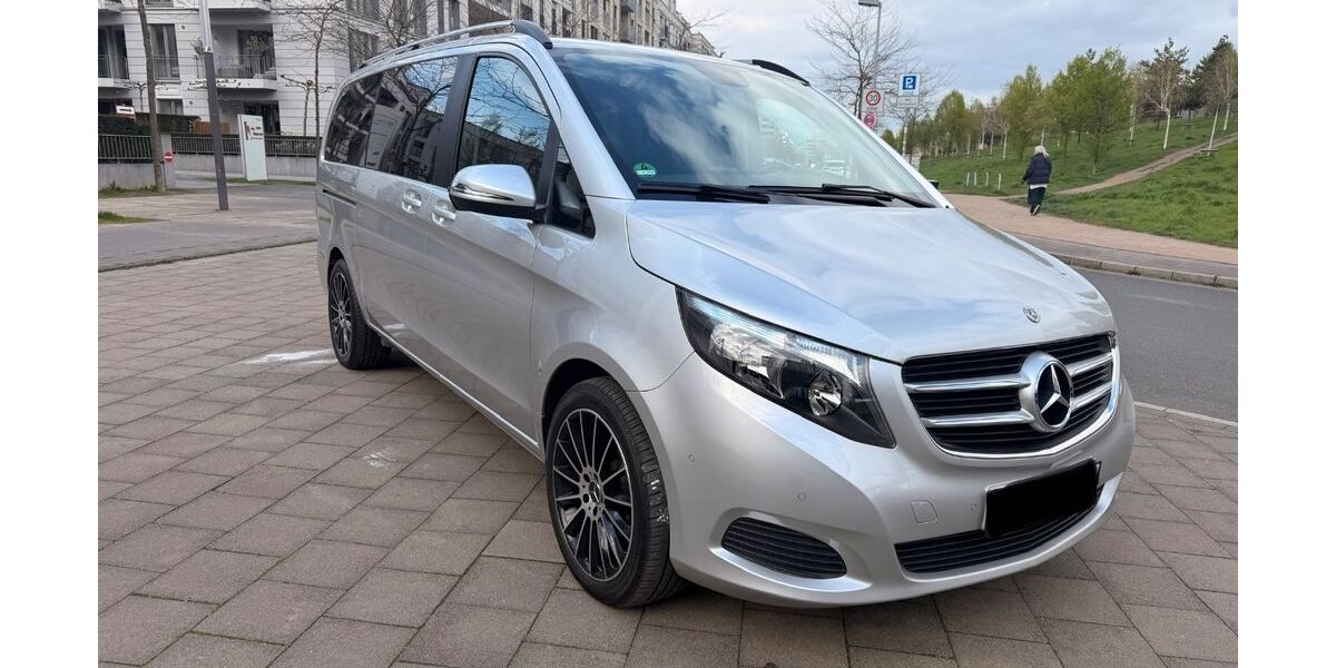 Mercedes-Benz V 220 207.000 km 28.500 &euro; Düsseldorf 40211