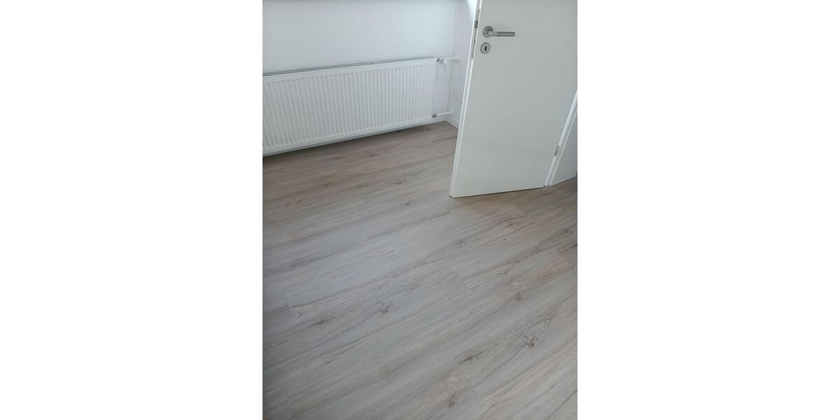Dachgeschoßwohnung Herdecke - 3.5 Zimmer, 94 m&sup2;, 930&euro; | Angebot:24240974