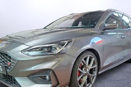 Ford Focus 67.270 km 24.490 &euro; Gelsenkirchen 45881