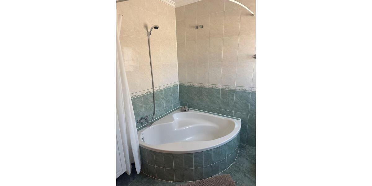 Ferienimmobilie Remscheid Lüttringhausen - 200&euro; | Angebot:26042731