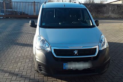 Peugeot Partner 47.797 km 9.999 &euro; Herne 44627