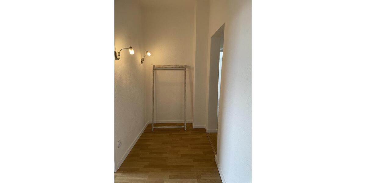 Etagenwohnung Essen Huttrop - 4 Zimmer, 81 m&sup2;, 1.140&euro; | Angebot:25430682