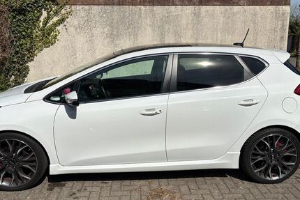 Kia ceed / Ceed 87.432 km 13.100 &euro; Gelsenkirchen 45891
