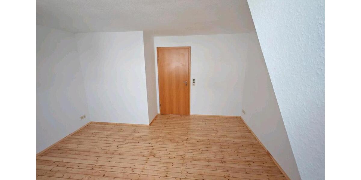Dachgeschoßwohnung Hattingen - 2.5 Zimmer, 60 m&sup2;, 500&euro; | Angebot:25401599