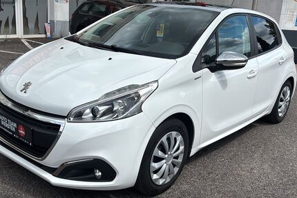 Peugeot 208 112.830 km 6.490 &euro; Düsseldorf 40591