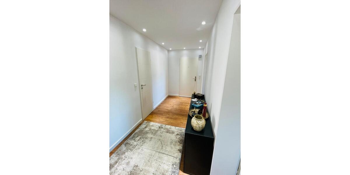 Etagenwohnung Solingen Central - 2 Zimmer, 69 m&sup2;, 210.000&euro; | Angebot:27258752