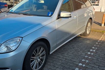 Mercedes-Benz E 220 202.000 km 5.000 &euro; Remscheid 42855