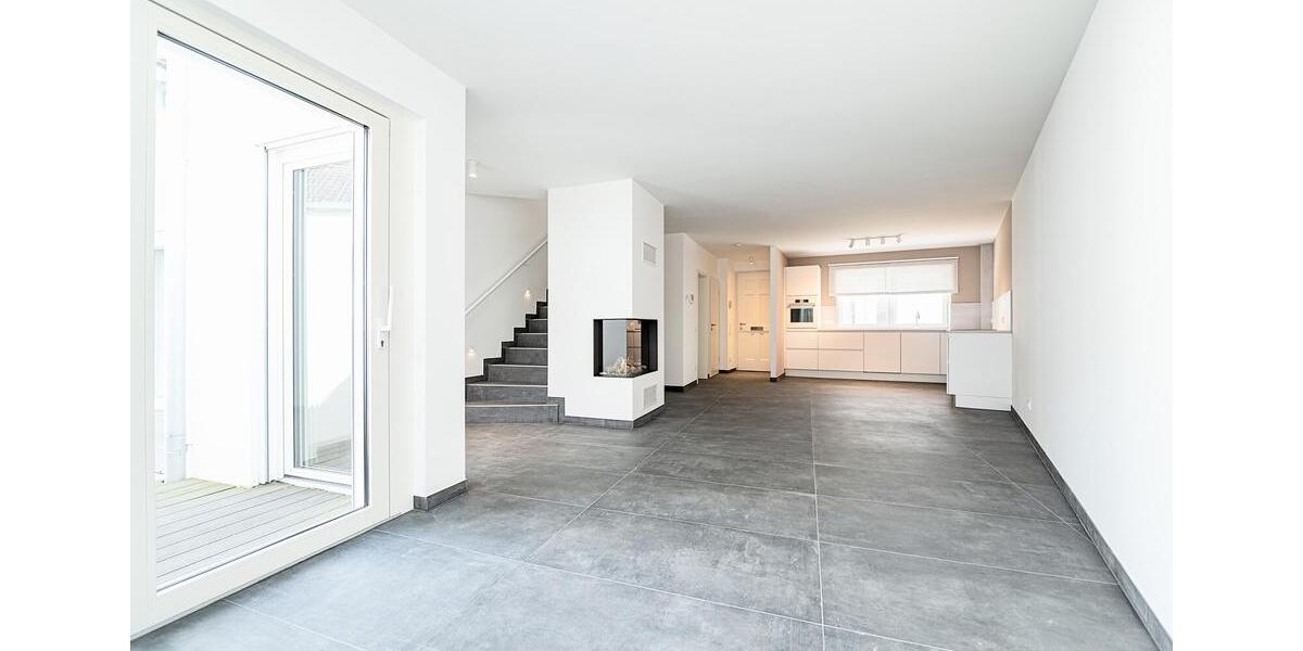 Etagenwohnung Hilden - 3 Zimmer, 122 m&sup2;, 2.340&euro; | Angebot:23474218