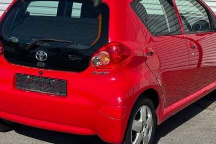 Toyota Aygo (X) 108.220 km 3.790 &euro; Solingen 42719