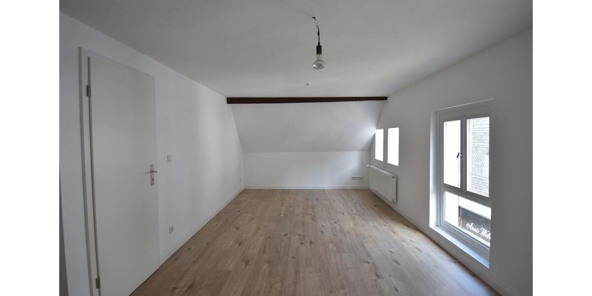 Etagenwohnung Velbert Langenberg - 3 Zimmer, 105 m&sup2;, 940&euro; | Angebot:14131574