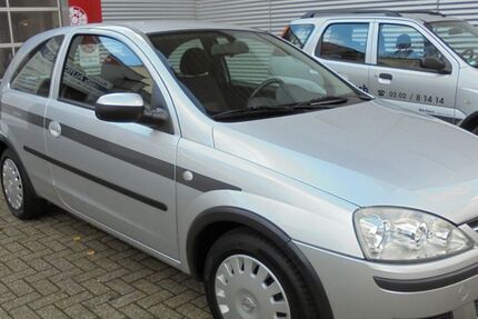 Opel Corsa 96.000 km 3.990 &euro; Wuppertal 42285