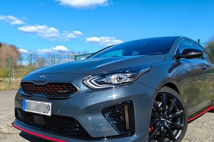 Kia pro ceed / ProCeed 90.000 km 19.999 &euro; Halver 58553