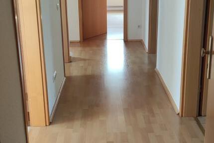 Wohnung Essen Stadtbezirk IV - 3 Zimmer, 84 m&sup2;, 585&euro; | Angebot:25918030