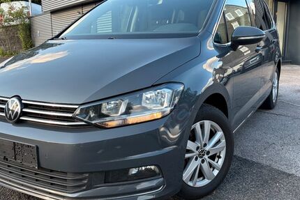 VW Touran 69.348 km 21.950 &euro; Remscheid 42853