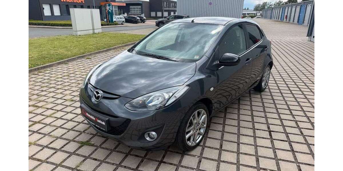 Mazda 2 101.000 km 5.450 &euro; Essen 45329