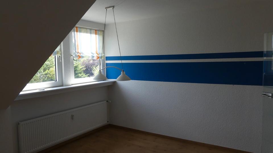 Dachgeschoßwohnung Langenfeld (Rheinland) - 3 Zimmer, 75 m&sup2;, 720&euro; | Angebot:26573037