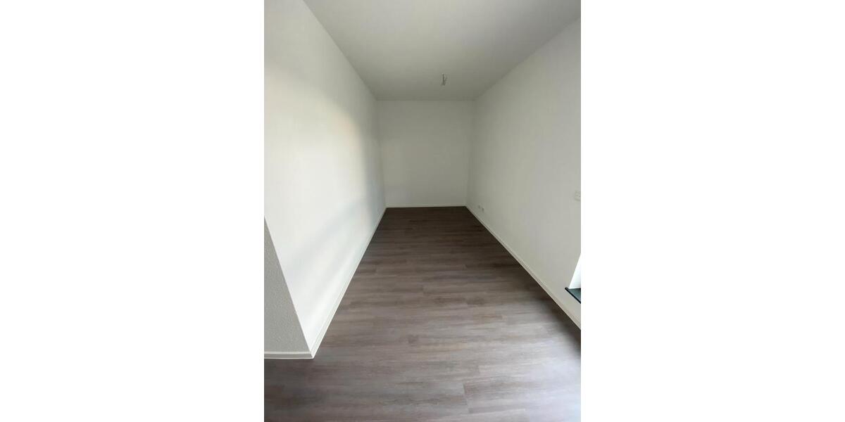 Etagenwohnung Radevormwald - 3 Zimmer, 93 m&sup2;, 930&euro; | Angebot:26481299