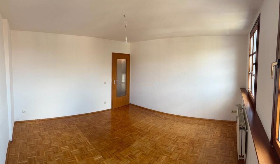 Etagenwohnung Essen Stadtbezirk III - 3.5 Zimmer, 88 m&sup2;, 879&euro; | Angebot:26021491