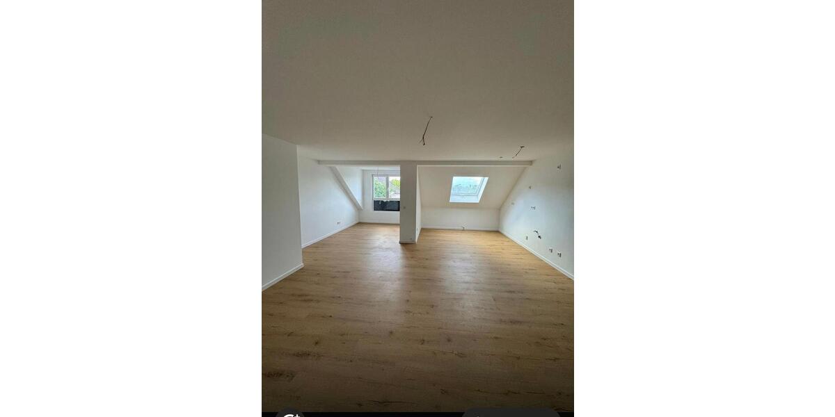 Dachgeschoßwohnung Gelsenkirchen Gelsenkirchen-Mitte - 1 Zimmer, 105 m&sup2;, 1.100&euro; | Angebot:25917231
