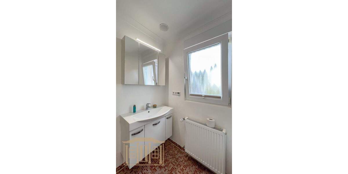 Einfamilienhaus Wuppertal Cronenberg - 8 Zimmer, 174 m&sup2;, 449.500&euro; | Angebot:25728099