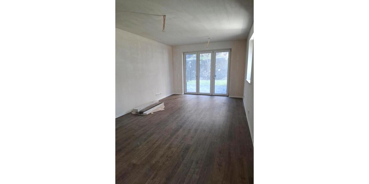 Erdgeschoßwohnung Wuppertal Dornap - 4 Zimmer, 102 m&sup2;, 105.000&euro; | Angebot:24828245