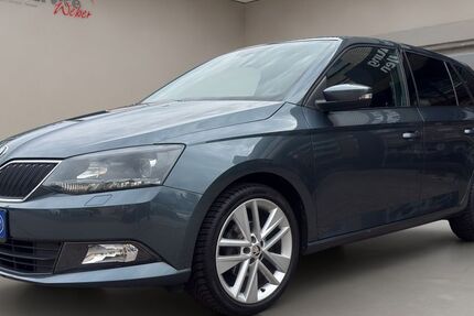 Skoda Fabia 86.857 km 9.190 &euro; Düsseldorf 40235