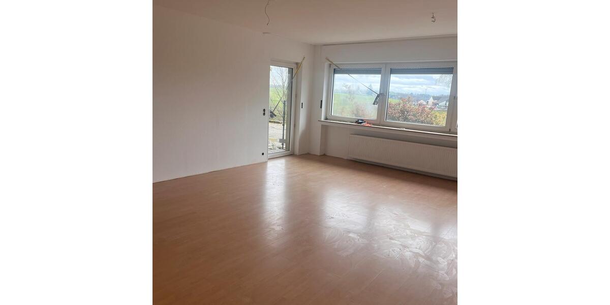 Etagenwohnung Wermelskirchen - 3 Zimmer, 101 m&sup2;, 1.200&euro; | Angebot:26400653