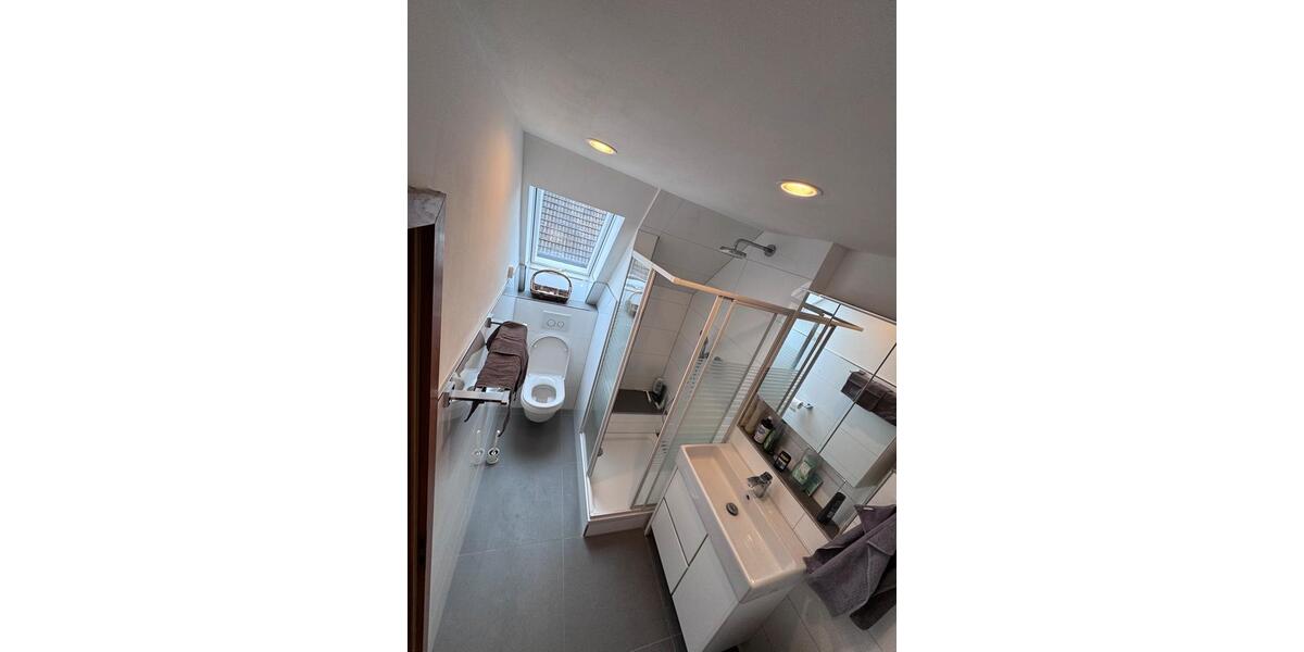 Dachgeschoßwohnung Wuppertal Cronenberg - 2 Zimmer, 70 m&sup2;, 700&euro; | Angebot:26033829