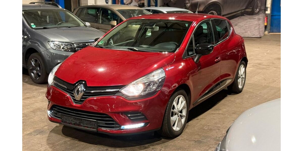 Renault Clio 112.000 km 9.190 &euro; Wuppertal 42349