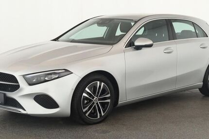Mercedes-Benz A 250 28.300 km 30.984 &euro; Düsseldorf 40233