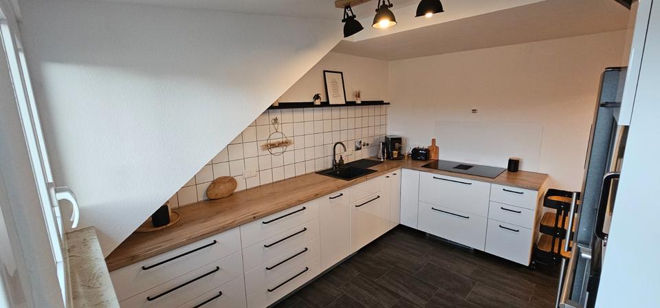 Dachgeschoßwohnung Bochum Altenbochum - 2.5 Zimmer, 60 m&sup2;, 605&euro; | Angebot:26022709
