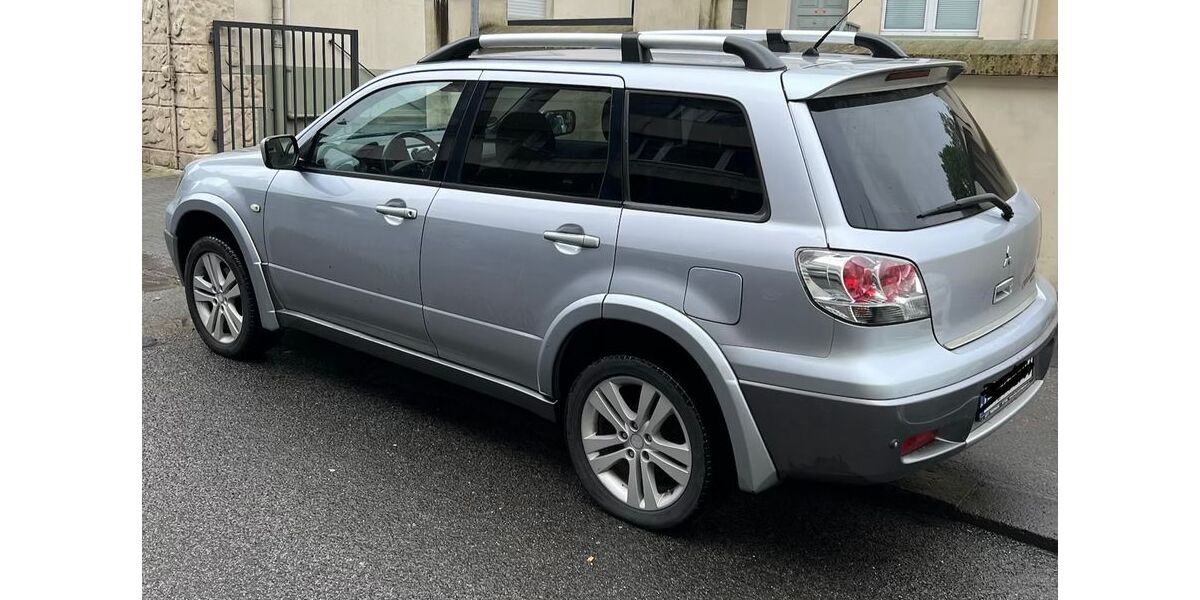 Mitsubishi Outlander 177.761 km 2.500 &euro; Schwelm 58332