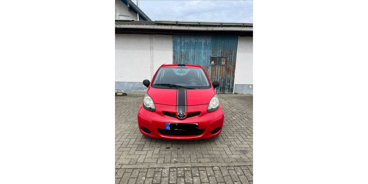 Toyota Aygo (X) 115.000 km 1.750 &euro; Hattingen 45525