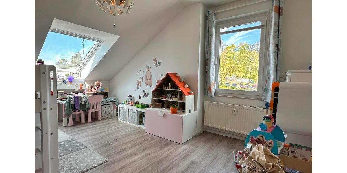 Dachgeschoßwohnung Solingen Burg - 4 Zimmer, 134 m&sup2;, 410.000&euro; | Angebot:26669530