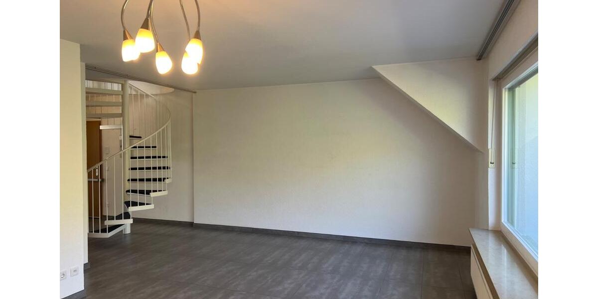 Maisonettenwohnung Velbert Pöthen - 3 Zimmer, 79 m&sup2;, 800&euro; | Angebot:26549833
