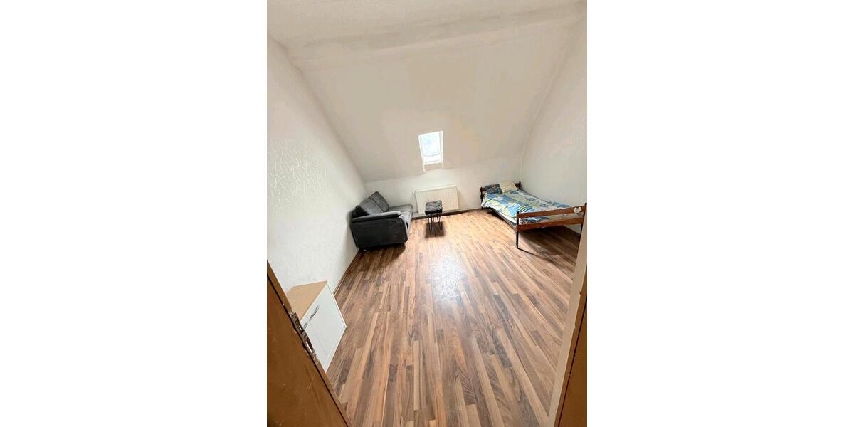 Dachgeschoßwohnung Bochum Bochum-Mitte - 4 Zimmer, 47 m&sup2;, 500&euro; | Angebot:26620057