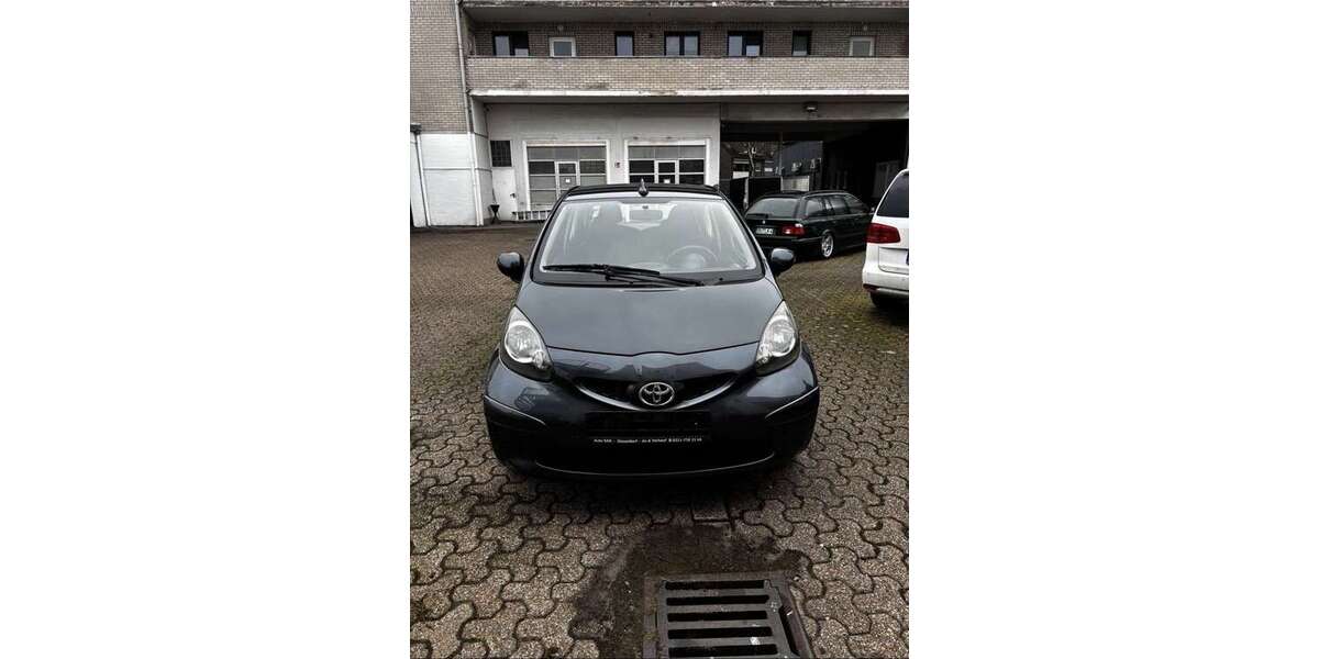Toyota Aygo 219.000 km 950 &euro; Mülheim 45475