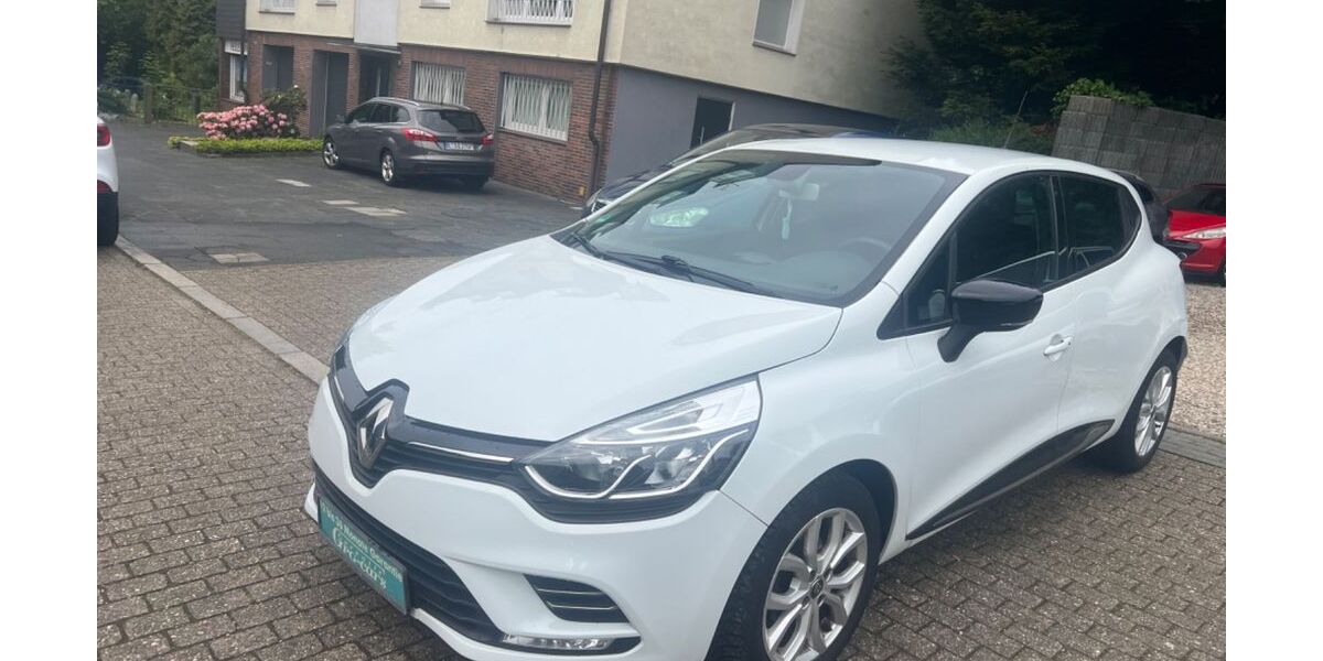 Renault Clio 88.000 km 7.999 &euro; Essen 45147