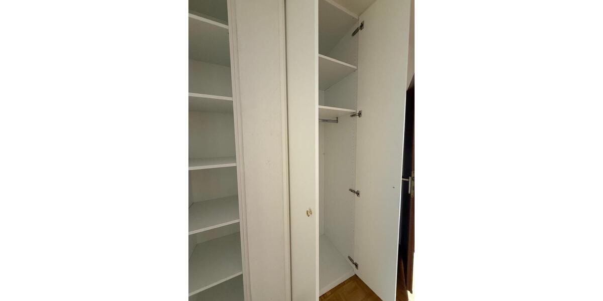 Erdgeschoßwohnung Düsseldorf Stadtbezirk 6 - 3 Zimmer, 93 m&sup2;, 1.200&euro; | Angebot:23762122