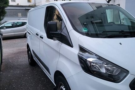 Ford Transit Custom 139.000 km 10.700 &euro; Düsseldorf 40597