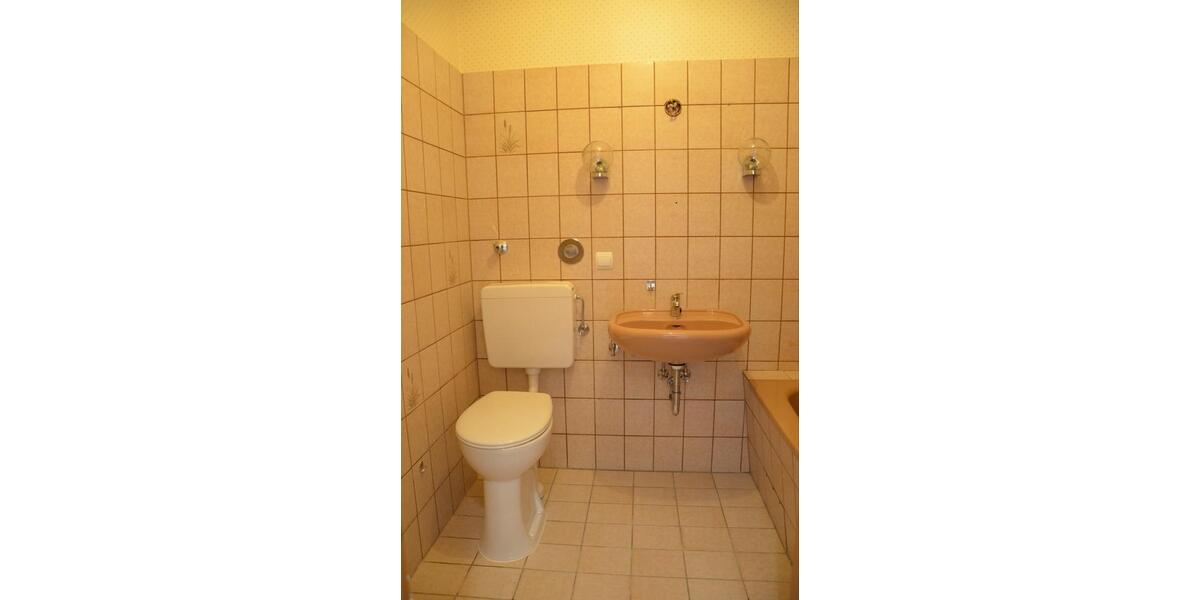 Etagenwohnung Remscheid Remscheid-Süd - 2 Zimmer, 72 m&sup2;, 570&euro; | Angebot:25900244