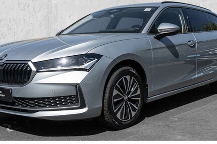 Skoda Superb 27.518 km 36.890 &euro; Düsseldorf 40474