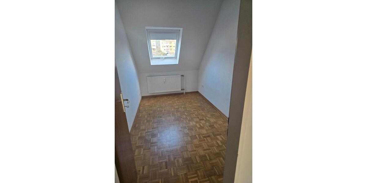 Dachgeschoßwohnung Wuppertal Sedansberg - 2.5 Zimmer, 76 m&sup2;, 580&euro; | Angebot:25978299