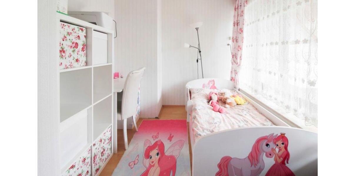 Dachgeschoßwohnung Solingen Wald - 3 Zimmer, 74 m&sup2;, 1.020&euro; | Angebot:26020341