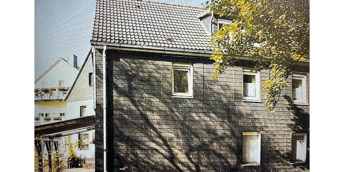 Mehrfamilienhaus, Wohnhaus Radevormwald - 6 Zimmer, 155 m&sup2;, 189.000&euro; | Angebot:26504735