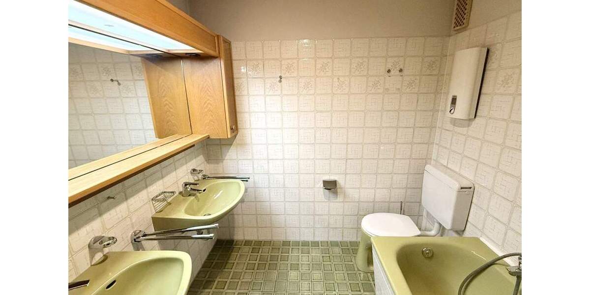 Etagenwohnung Düsseldorf Benrath - 3 Zimmer, 98 m&sup2;, 389.000&euro; | Angebot:25686159