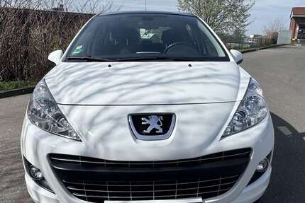 Peugeot 207 73.200 km 4.800 &euro; Remscheid 42899