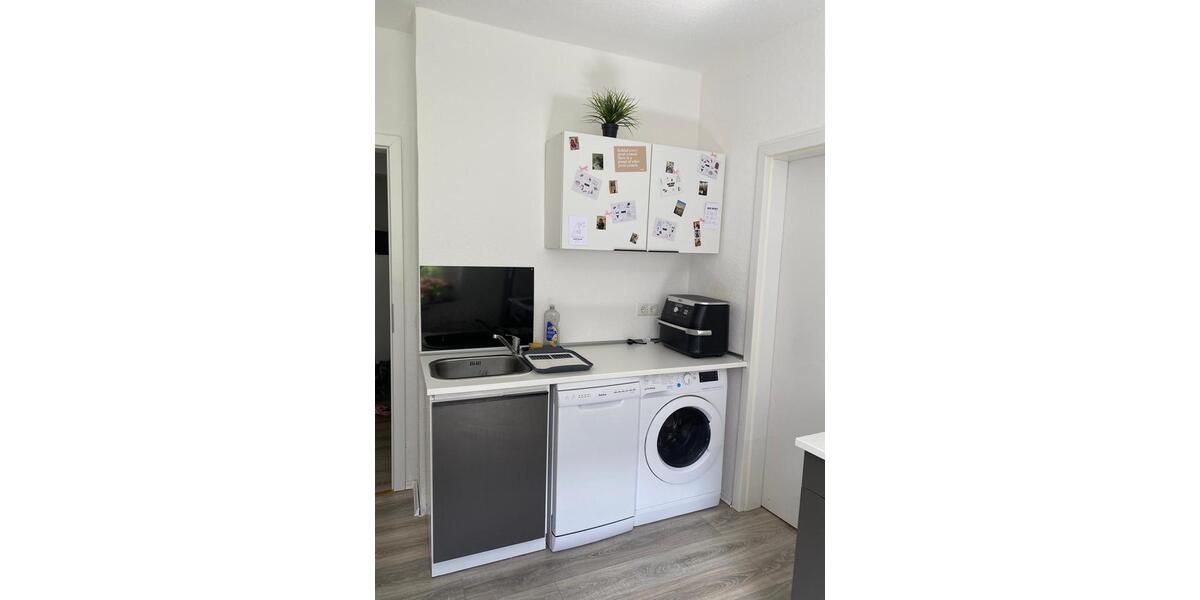 Etagenwohnung Düsseldorf Stadtmitte - 18 Zimmer, 70 m&sup2;, 600&euro; | Angebot:26602713
