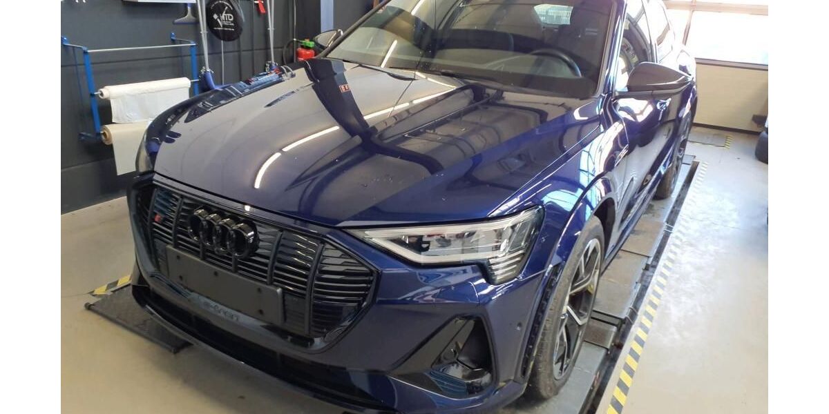 Audi e-tron 39.997 km 44.950 &euro; Hagen 58091