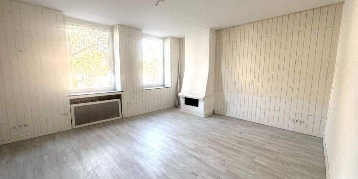 Etagenwohnung Bochum Innenstadt - 4 Zimmer, 120 m&sup2;, 840&euro; | Angebot:25726810